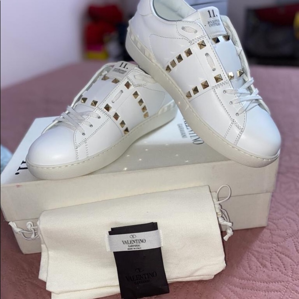Never Used Valentino